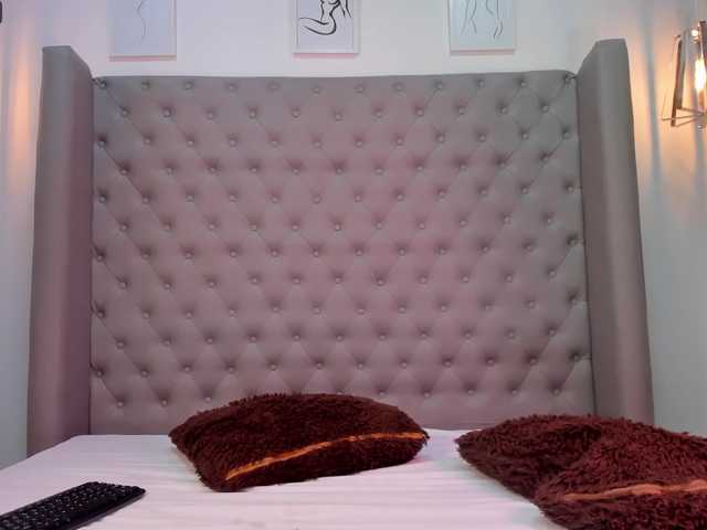 Live sex webcam photo for KeithBaker #274336269