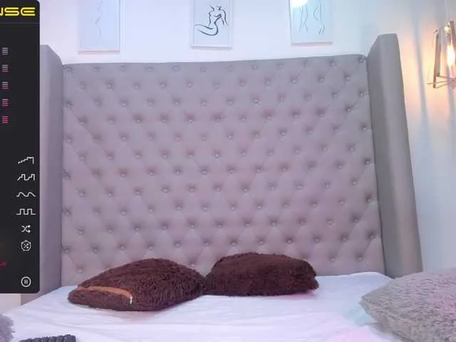 Live sex webcam photo for KeithBaker #274974888