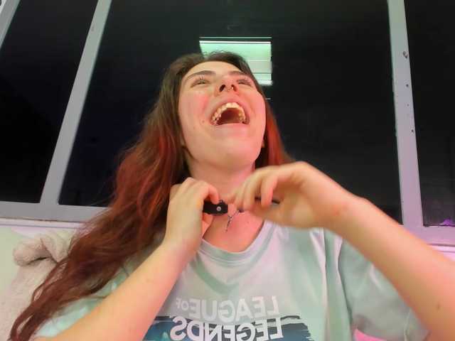 Live sex webcam photo for KeithBaker #276750417