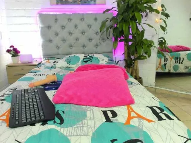 Live sex webcam photo for Kelly-Lopez #272769673