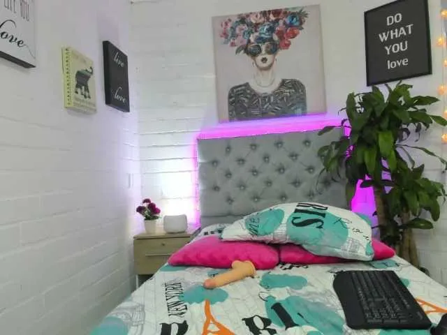 Live sex webcam photo for Kelly-Lopez #272832232