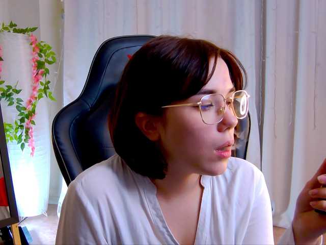 Live sex webcam photo for Kelly-foox #292149670