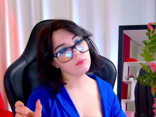 Live sex webcam photo for Kelly-foox #292348037