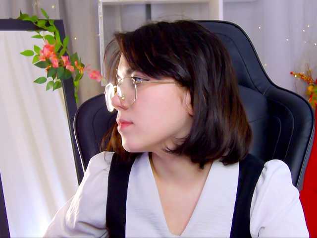 Live sex webcam photo for Kelly-foox #292362140