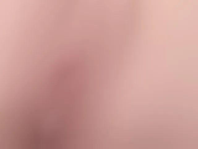 Live sex webcam photo for KellyCarolina #293935902