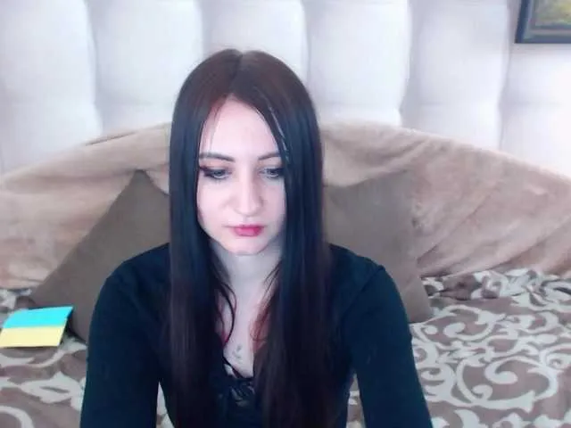 Live sex webcam photo for KellyFlores #272590589