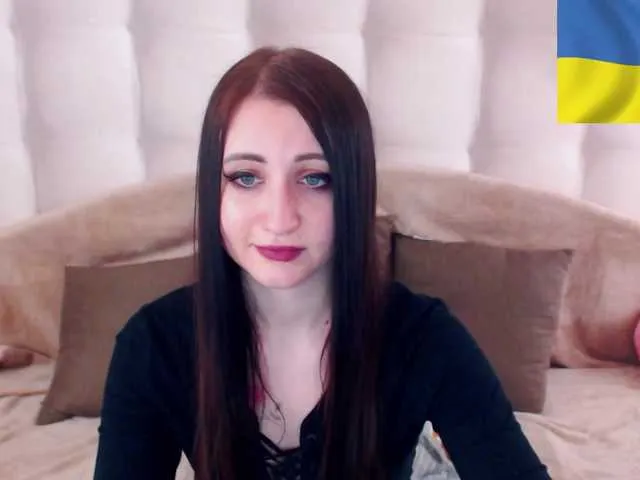 Live sex webcam photo for KellyFlores #272749876