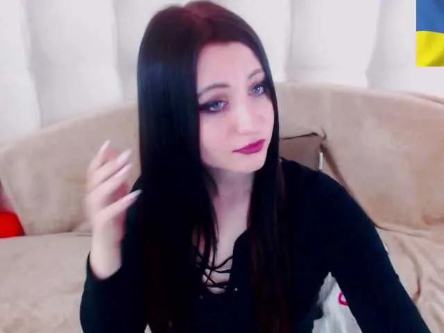 Live sex webcam photo for KellyFlores #272795718