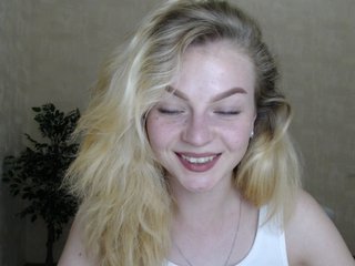 Live sex webcam photo for KellyJean #192181966