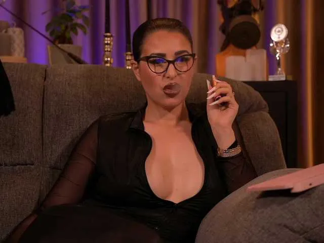 Live sex webcam photo for KellyKent #291310455