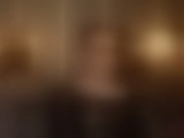 Live sex webcam photo for KellyKent #293424787
