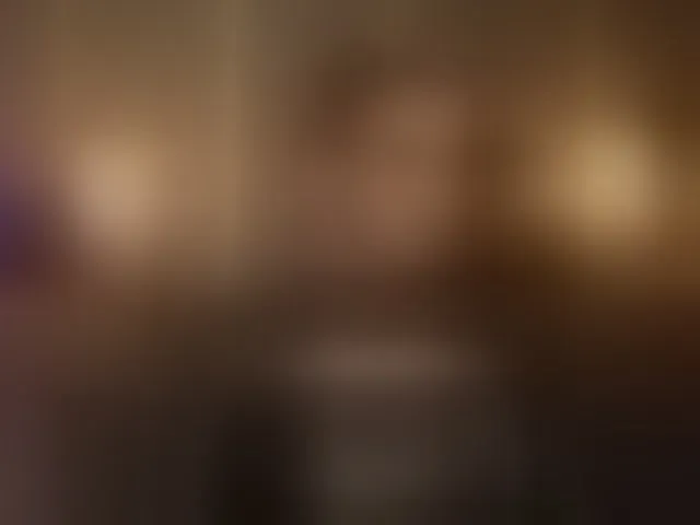 Live sex webcam photo for KellyKent #293476367