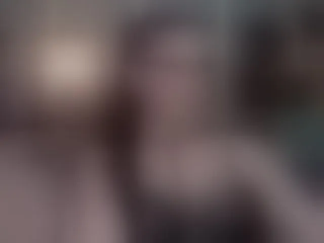 Live sex webcam photo for KellyKent #293666661