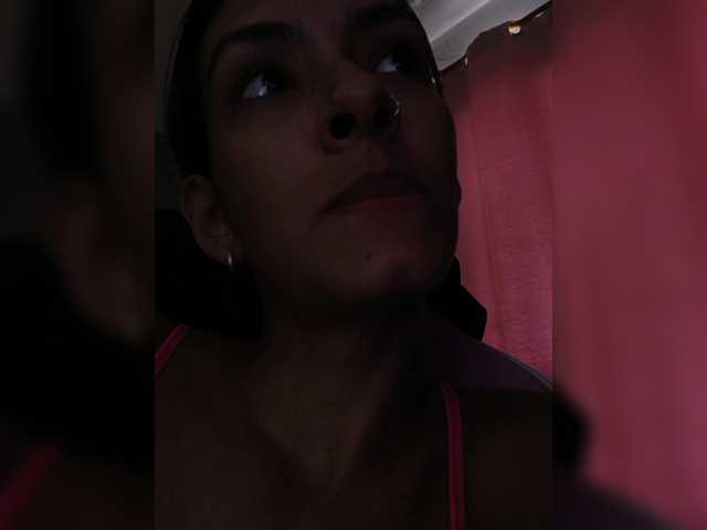 Live sex webcam photo for KellyMartiin #290329997