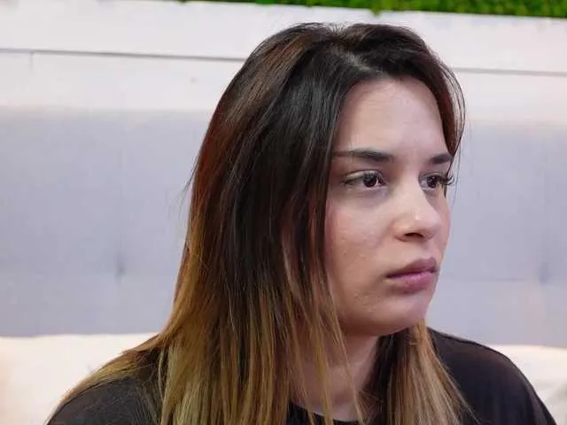 Live sex webcam photo for KellyMoone #275503974