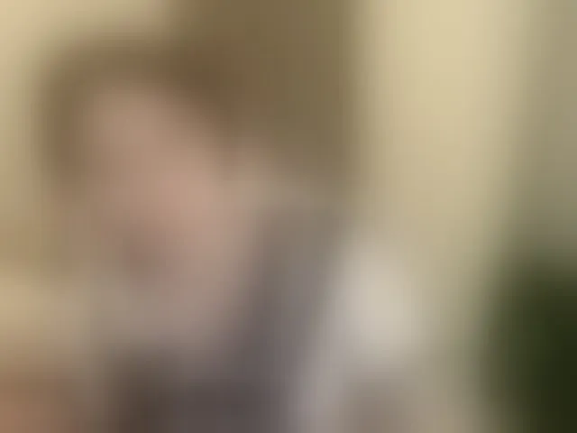Live sex webcam photo for KellyyBeryy #292541045