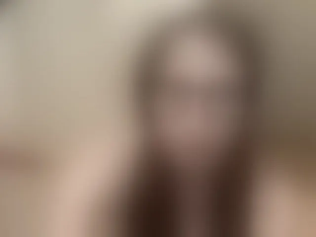 Live sex webcam photo for KellyyBeryy #293271203