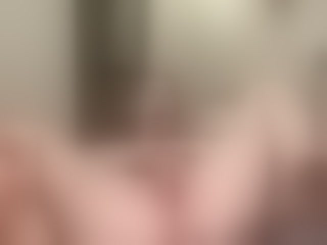 Live sex webcam photo for KellyyBeryy #293604713