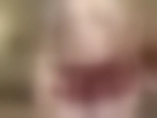 Live sex webcam photo for KellyyBeryy #293768063