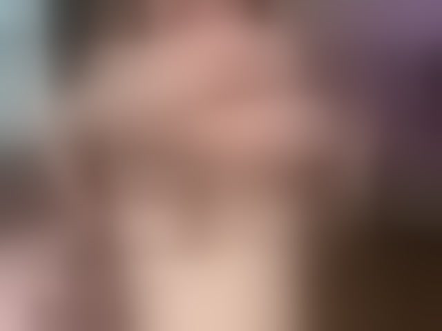 Live sex webcam photo for KellyyBeryy #294012116