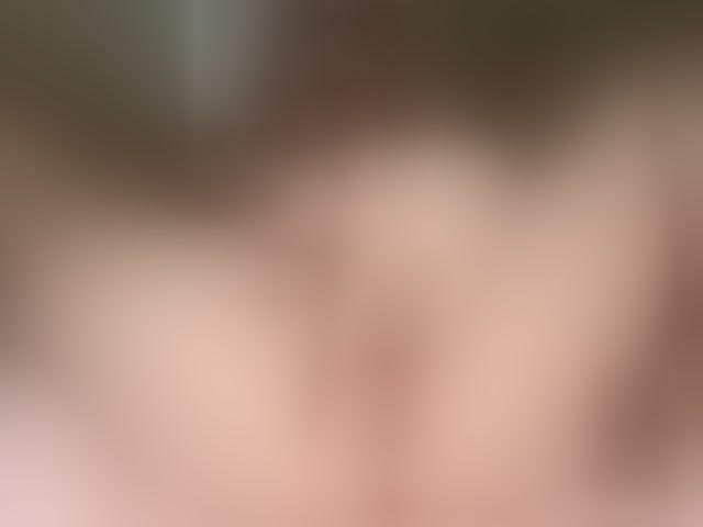 Live sex webcam photo for KellyyBeryy #294050485
