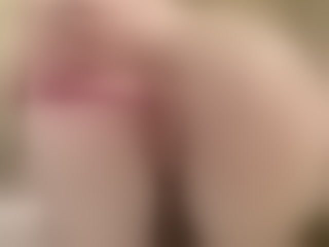 Live sex webcam photo for KellyyBeryy #294104341