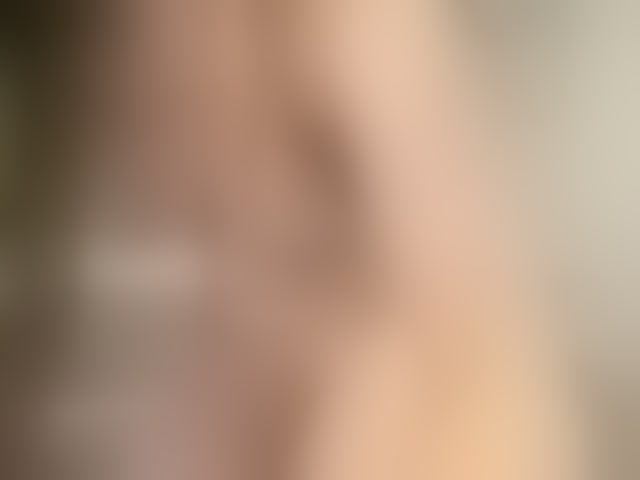 Live sex webcam photo for KellyyBeryy #294146630