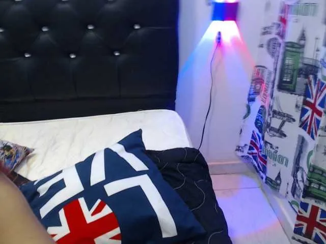 Live sex webcam photo for KelsaPrice #275595488