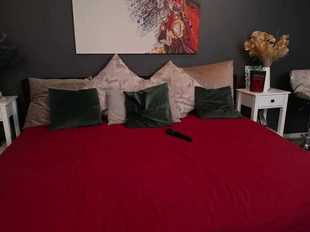 Live sex webcam photo for KelsiCarterr #290398466