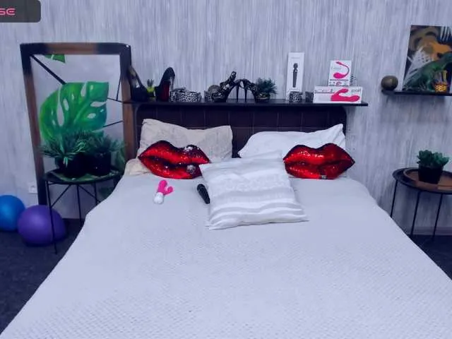 Live sex webcam photo for KelsiMorri #276283230