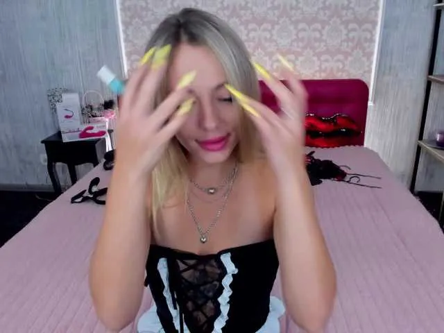 Live sex webcam photo for KelsiMorri #289942839