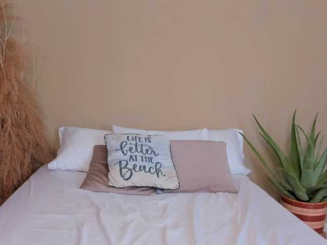 Live sex webcam photo for KemilF #276669947