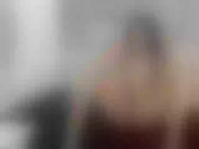 Live sex webcam photo for Kendall-19 #291659195