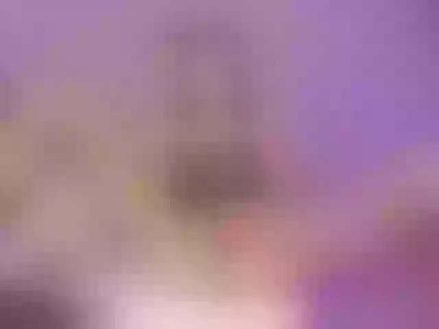 Live sex webcam photo for Kendall-19 #291843319