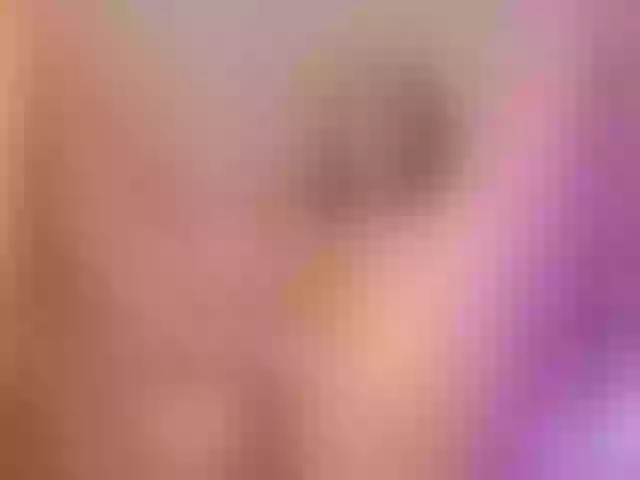 Live sex webcam photo for Kendall-19 #291937511