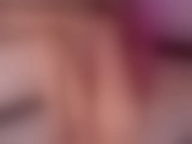 Live sex webcam photo for Kendall-19 #294045075