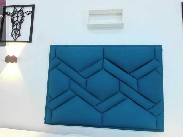 Live sex webcam photo for Kendall-Lande #273467324