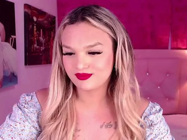 Live sex webcam photo for KendallCurkov #274142513