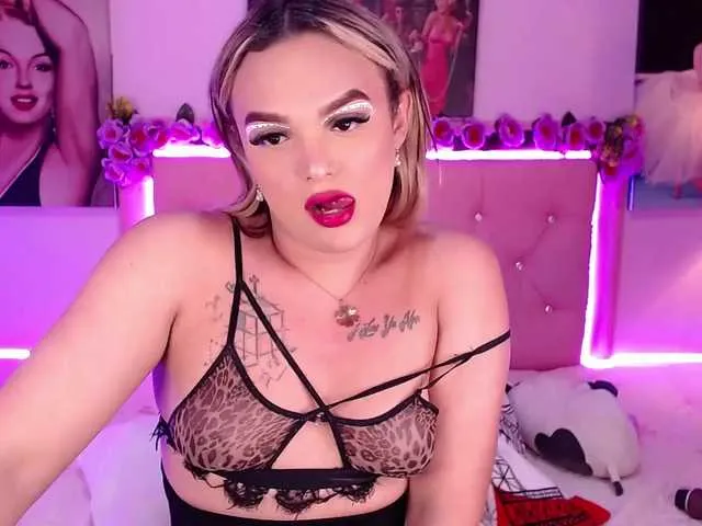 Live sex webcam photo for KendallCurkov #274204271