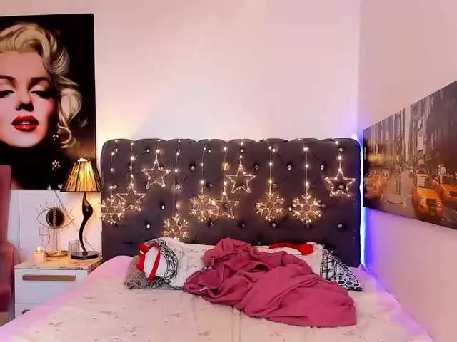 Live sex webcam photo for KendallCurkov #275526549