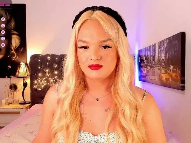 Live sex webcam photo for KendallCurkov #275643705