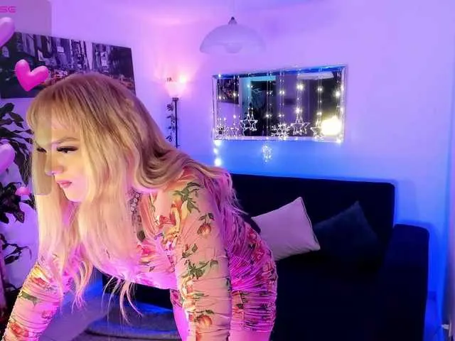 Live sex webcam photo for KendallCurkov #290698993