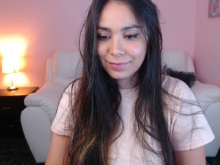 Live sex webcam photo for KendallRise #146603452