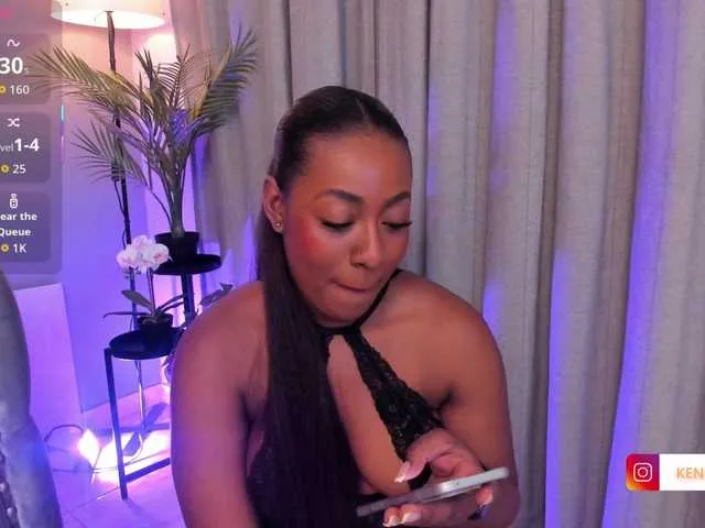 Live sex webcam photo for Kendallbleer #291758513