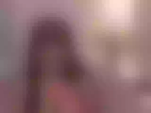 Live sex webcam photo for Kendallbleer #292060655