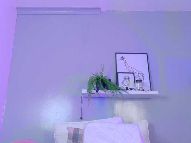 Live sex webcam photo for Kendalmiller #292067187