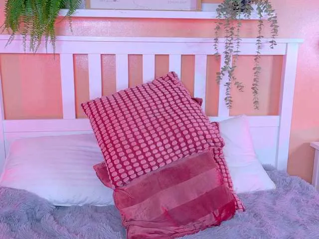 Live sex webcam photo for Kendalmiller #292434921