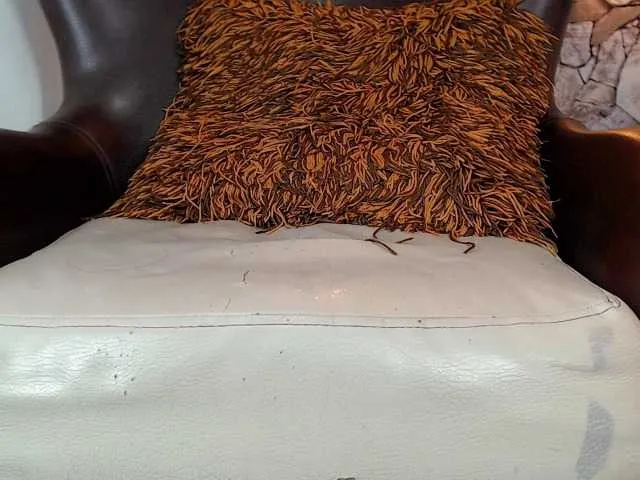 Live sex webcam photo for Kendalsexhot #276310364