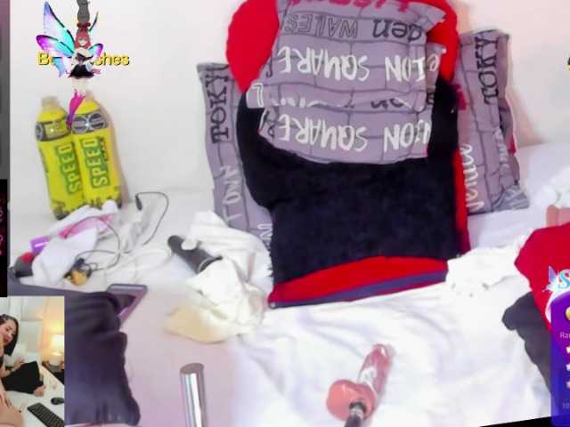 Live sex webcam photo for Kendalslow #290994355