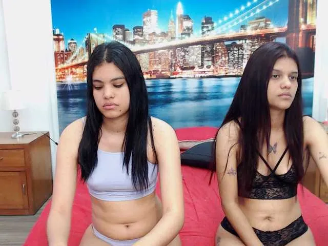 Live sex webcam photo for KendraAndMishel #290286881